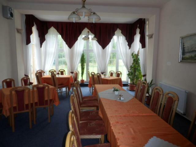 Penzion u Zámku Habartov Esterno foto